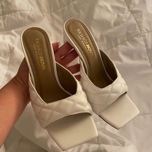 FN white quilted mules